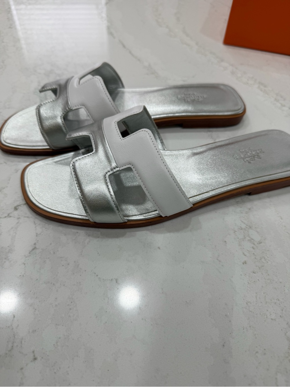 Authentic Hermes Oran Sandals • Rare Metallic Edition • Size 40 - Picture 4 of 11
